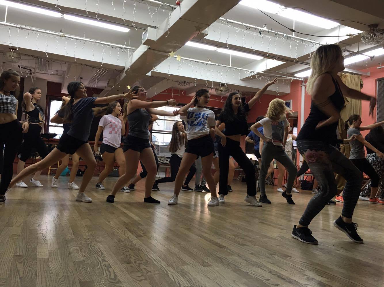 Glamming up and jamming out - Seventeen Fashion Experience 1