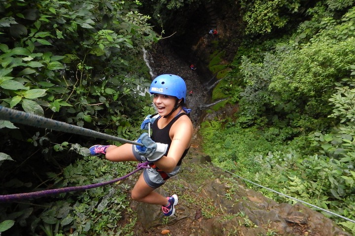Canyon Kings and Hot Springs - Costa Rica Community Service