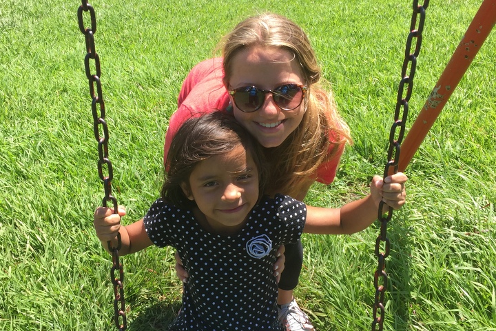 Lending a Helping Hand in La Carpio - Costa Rica Community Service