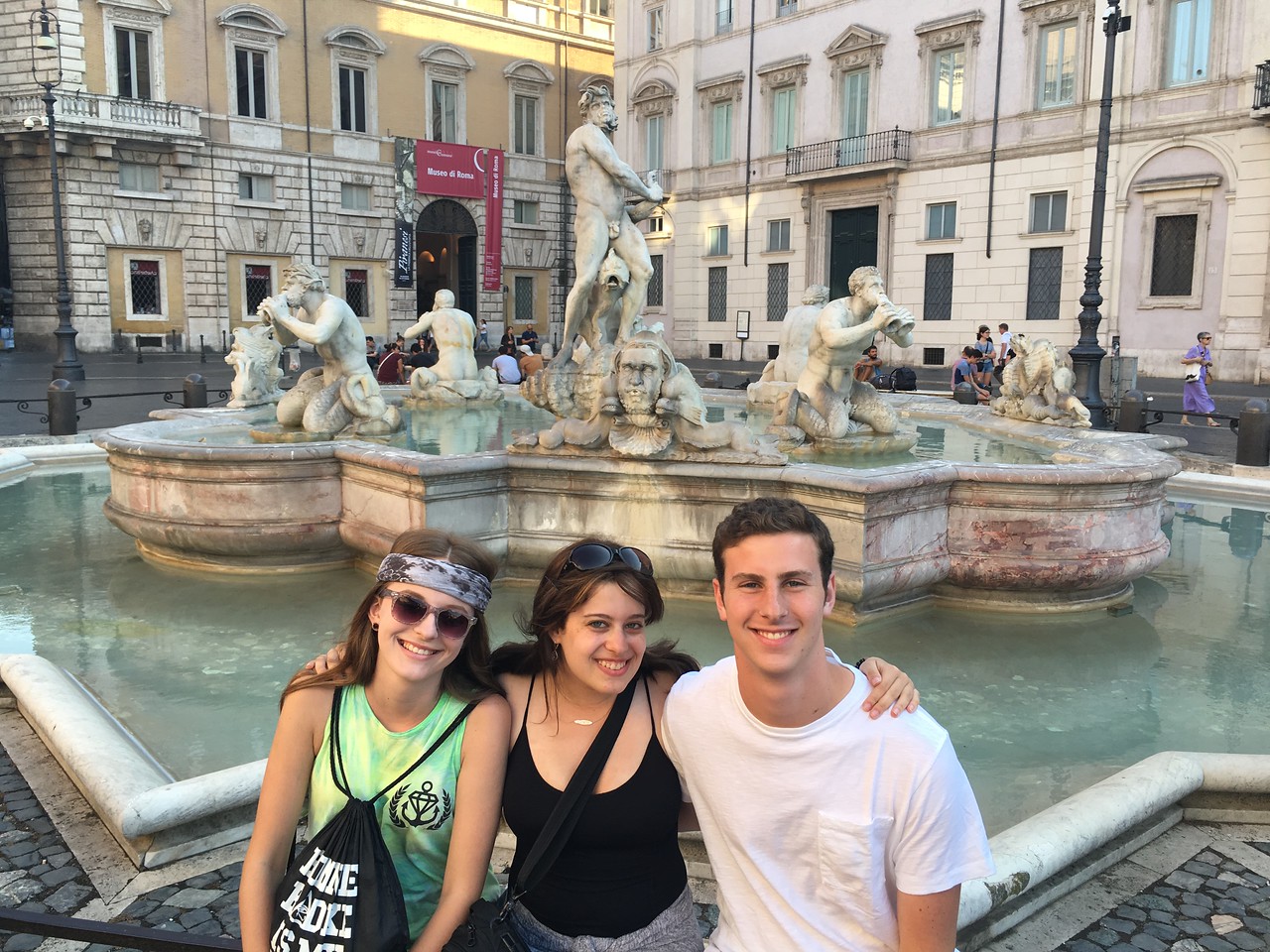 roma backpack italy france switzerland blog 4 photo 1