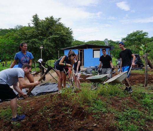 New Friends and Ocean Adventures - Community Service Costa Rica 1