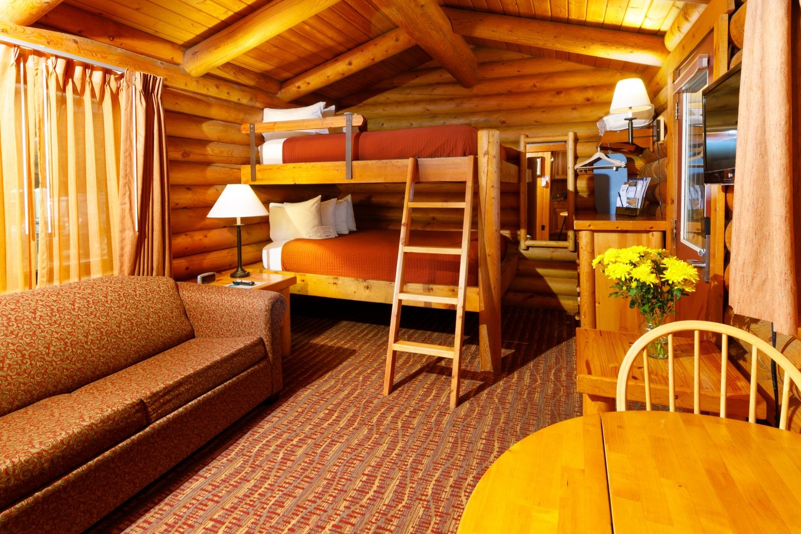 Jackson, Wyoming - Cowboy Village Resort - American Voyageur - 40 days