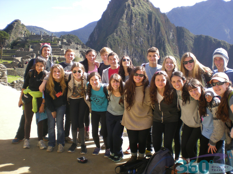 Peru Community Service making bricks