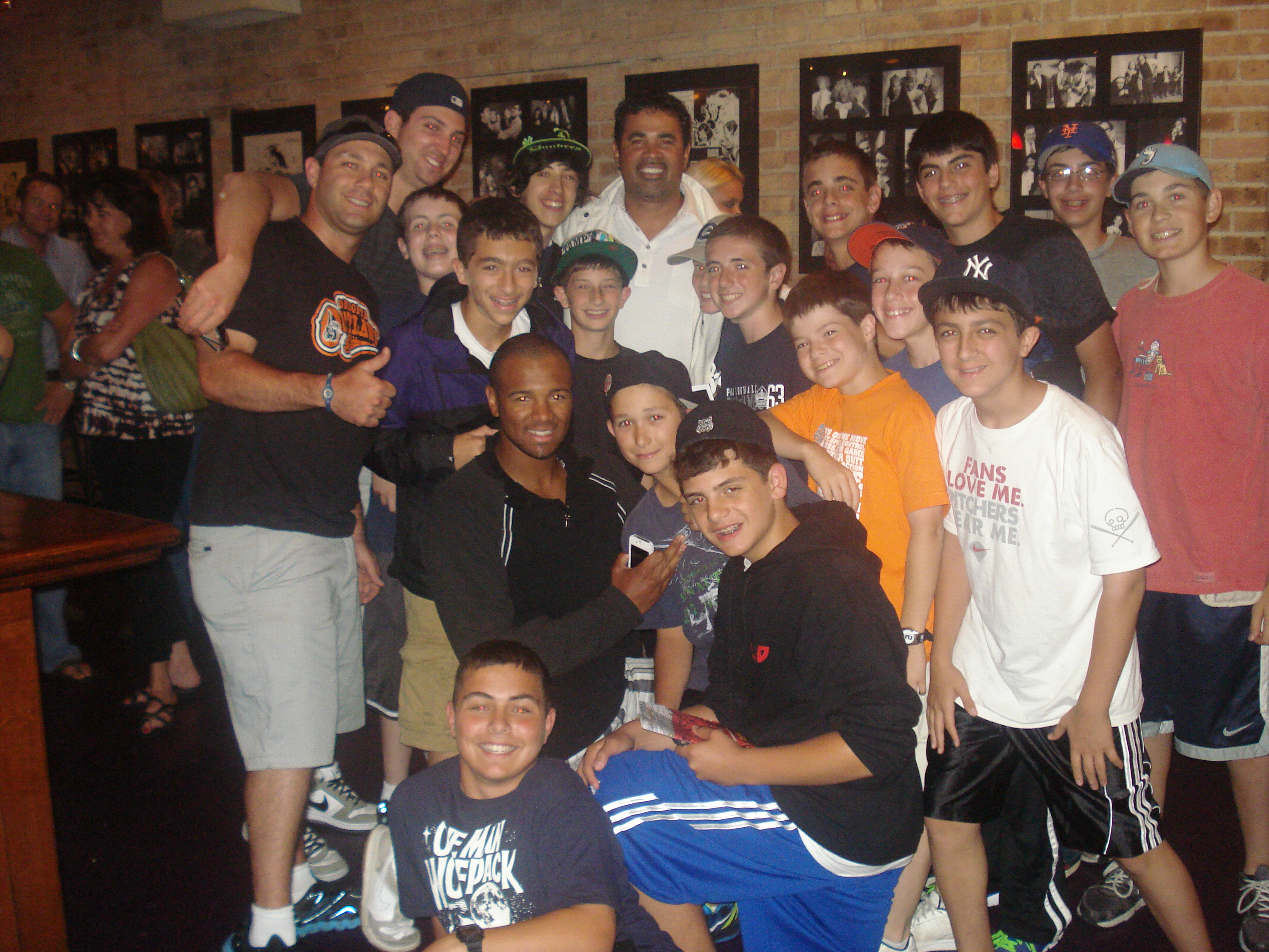 Baseball Tour laughs it up with White Sox skipper Ozzie Guillen - Major League Madness