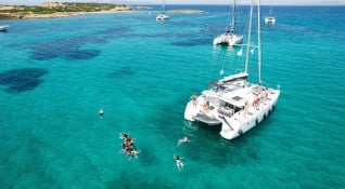 Iceland & Greece - 24 days 12